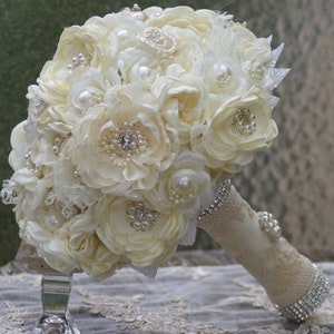 FULL PRICE Gatsby Brooch Bouquet Fabric flower Ivory Champagne Cream