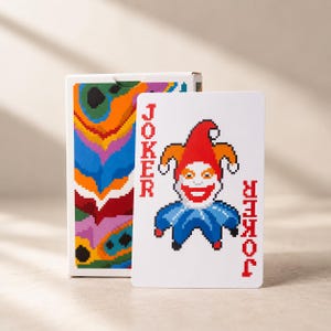 Pixel-Art-Pokerkarten, farbenfrohes Retro-Papierdeck