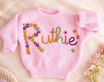 Personalisierter Baby Pullover mit Name Handgestrickt Neugeborenen Geschenk Baby Shower Outfit