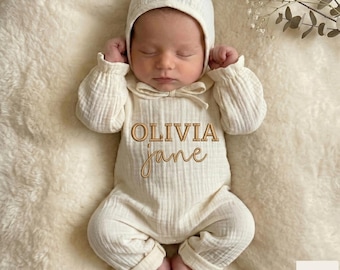 Personalized Baby Outfit – 4-Layer Muslin Organic Newborn Outfit, Embroidered Coming Home Set