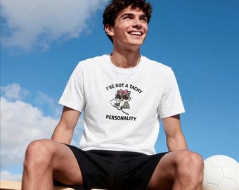 Waschbär Tachy Persönlichkeit T-Shirt | "Medizinisches ""Humor"" Stück gefärbtes T-Shirt."