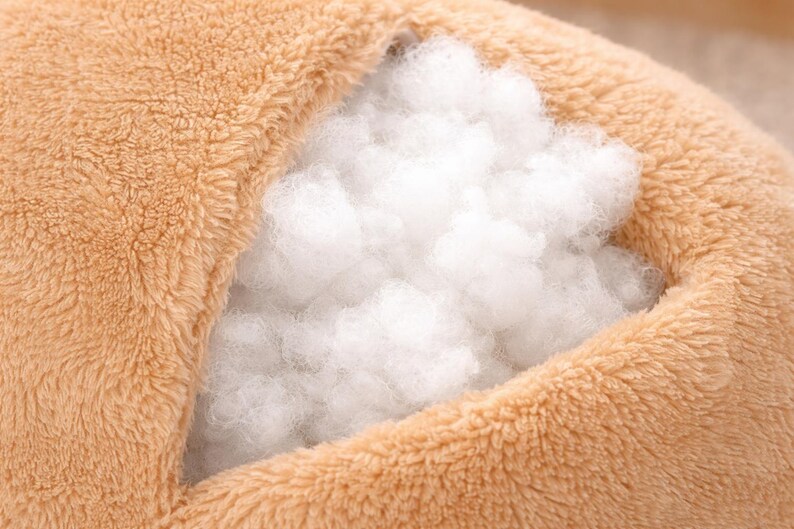 Comodo divanetto a forma di orsacchiotto per gatti e cani di piccola taglia. immagine 9