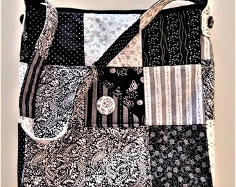 QUILTED PURSE Black & White Over the Shoulder Holds IPad Kindles MOTHER'S day Birthday Teens Fashionable Modern Unique lightweight