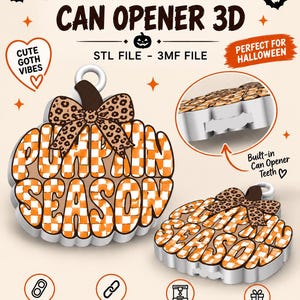Op de afbeelding: Een 3D-geprinte pompoenvormige blikopener met een oranje en wit ruitpatroon en een luipaardprint strik. De tekst PUMPKIN SEASON staat op de voorzijde. Het item heeft een ingebouwde lus voor opslag en metalen tanden voor het openen van drankblikjes.