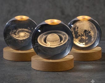 Lámpara de noche con forma de bola de cristal 3D: diseños de galaxia, Saturno y luna con base de madera.