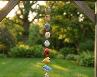 Handgeschnitzter Vogel-Sonnenfänger aus Holz – Heilendes Regenbogenprisma, Seelenandenken, Volkskunst-Ornament als Trauergeschenk