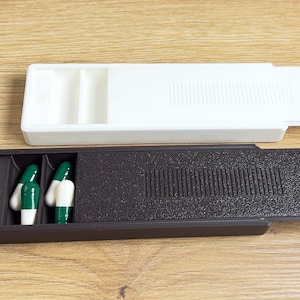 Pastillero Slim de 7 días / Estuche semanal para medicamentos con tapa deslizante