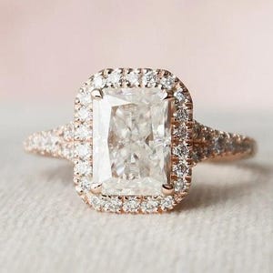 14k Solid Gold Wedding Ring, Radiant Cut Moissnaite Diamond Bridal Ring, Pave Setting Anniversary Ring, Halo Diamond Ring For Special Person