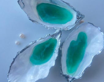 Set di 3 portagioie a forma di conchiglia di ostrica color verde acqua, perfetti come bomboniere per matrimoni in spiaggia, regalo di compleanno unico per lei e decorazioni per comodino in stile costiero.