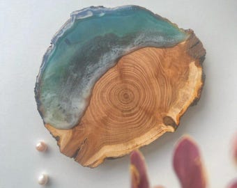 Portagioie in legno di ciliegio con motivo a onde marine - Vassoio portagioie in resina epossidica con onde marine, regalo di anniversario in legno per lei, contenitore costiero per anelli e chiavi