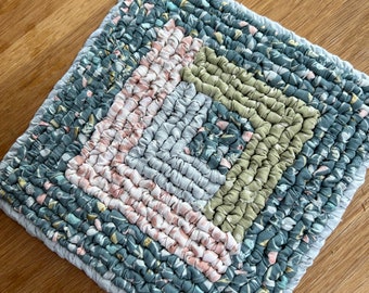 Pretty pastel potholder, set of 2 -7.5 x 7.5 inch fabric table rug, country charm, hooked fabric potholder