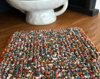 fall fabric hot pad, fall harvest potholder/trivet, autumn kitchen decor, colors of fall, 7 x 7 inch hooked trivet, autumn farmhouse