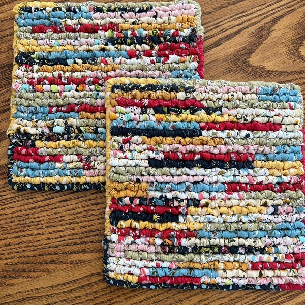 hooked fabric potholders, multi colored fabric potholders, 7.5 x 7.5 inch farmhouse style kitchen mats, Easter kitchen decor, fabric trivets