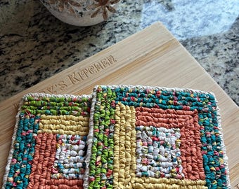 hand hooked potholder/ trivet, colorful handmade hot pad, 7.5 x 7.25 inches, cottage kitchen decor, bright summer fabric trivet