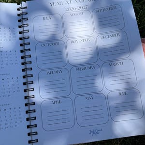 Floral Feminine Planner 2026-2027: Monthly, Weekly, Notes Pages