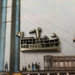 Steamboat Lapel Pin- CC378- Steamboat, Boat, Steam Power, SS, S.S