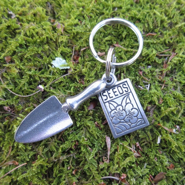 Trowel and Seed Pack Gardening Keychain- K118- Great Gift or Accessory for Gardening Clubs and Gardeners