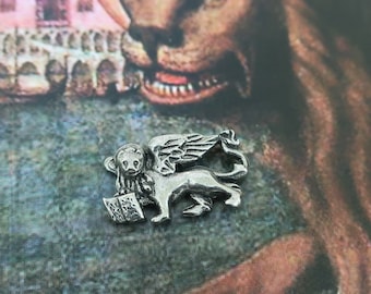 St. Mark's Lion Lapel Pin - CC508- Lion of St. Mark, Venice, Italy, Venetian Republic, Golden Lion, and Venice Film Festival Pins