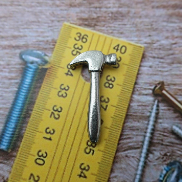 Hammer Lapel Pin - CC170- Hammer, Tools, Carpentry, Contractor, Handy Man, and Repair Pins