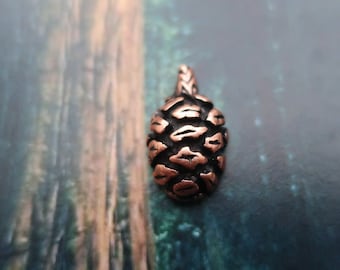 Redwood Cono Copper Dipped Pewter Lapel Pin- CC461C- Cono de Pino de Madera Roja, Conos de Pino, Coníferas, Pines de árbol