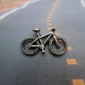 Bicycle Lapel Pin - CC428- Bike, Byclist, Cycle, Pedal Bike, Recreation Pins