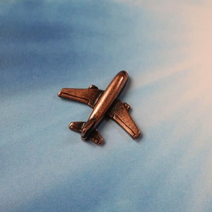 Jet Airplane Copper Lapel Pin- CC699C- Aviation Pins for Pilots, Airplanes, Co Pilots and Flight Enthusiasts