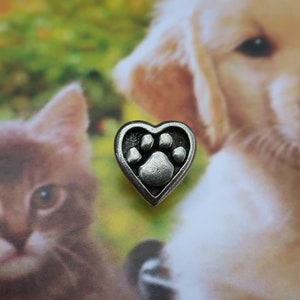 Heart and Paw Lapel Pin - CC411- Pet Memorial and Remembrance- Paw Prints