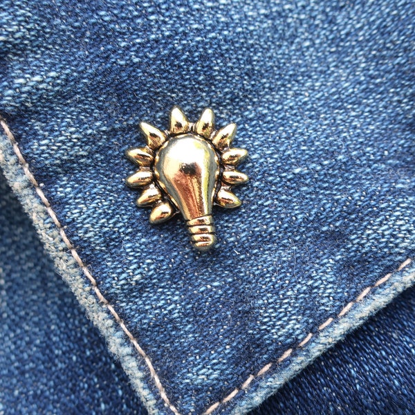Gold Lightbulb Lapel Pin- CC164G- Light Bulb, Electric, Electricity, Bright Ideas and Invention Pins
