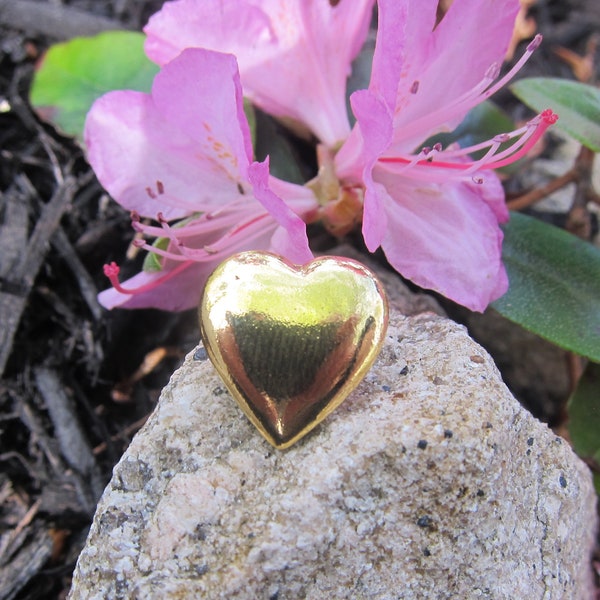 Gold Heart Lapel Pin- CC367G- Heart, Love, Sweetheart, and Valentine's Day Pins and Gifts