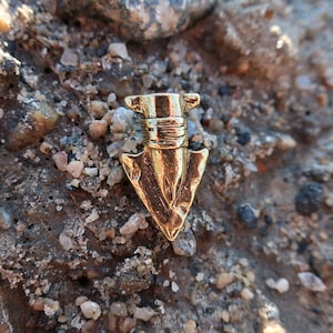 Gold Arrowhead Lapel Pin-  CC410G- Arrows, Artifacts, Archery, Stone Age, Flint, and Archaeological Artifact Pins