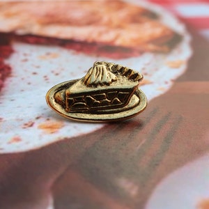 Piece of Pie Gold Lapel Pin- CC549G- Pie Pins- Baking Gifts- Apple Pie