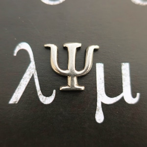 Psi Lapel Pin- CC710- Alfabeto Griego, Psicología, Trigonometría y Mecánica Cuántica Pines de solapa