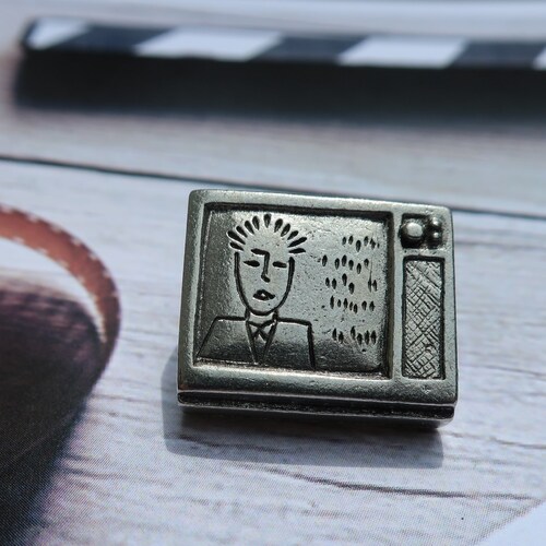 Tele Model Pin T.V. Talking Head Lapel Pin CC184 Television TV News - Etsy