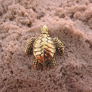 Gold Sea Turtle Lapel Pin- CC204G- Marine and Aquarium Pins