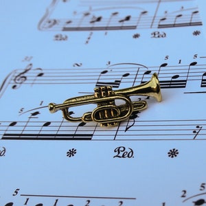 Gold Trumpet Lapel Pin-CC137G- Music Teacher, Musical Instruments, Band, and Arts Pins