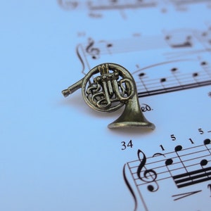 French Horn Lapel Pin - CC136- French Horn, Brass Instruments, Instruments, Music, and Music Teacher Pins