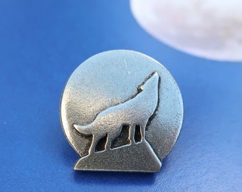 Howling Wolf Pewter Lapel Pin- CC657- Wolf, Wolves, Coyotes, Full Moon, Wildlife, and Animal Pins