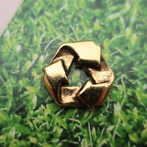 Recycle Gold Dipped Pewter Lapel Pin- CC644G- Recycle, Environment, 3 R's, Reduce, Reuse, Recycle, Environmentally Friendly Pins