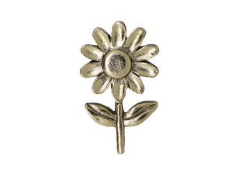 Daisy Gold Lapel Pin- Flower and Floral Pins