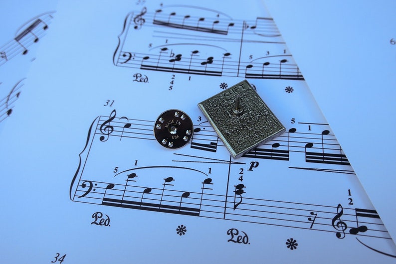 Music Conductor Lapel Pin CC337 Musica, Orchestra, Banda e Pin insegnante di musica immagine 9