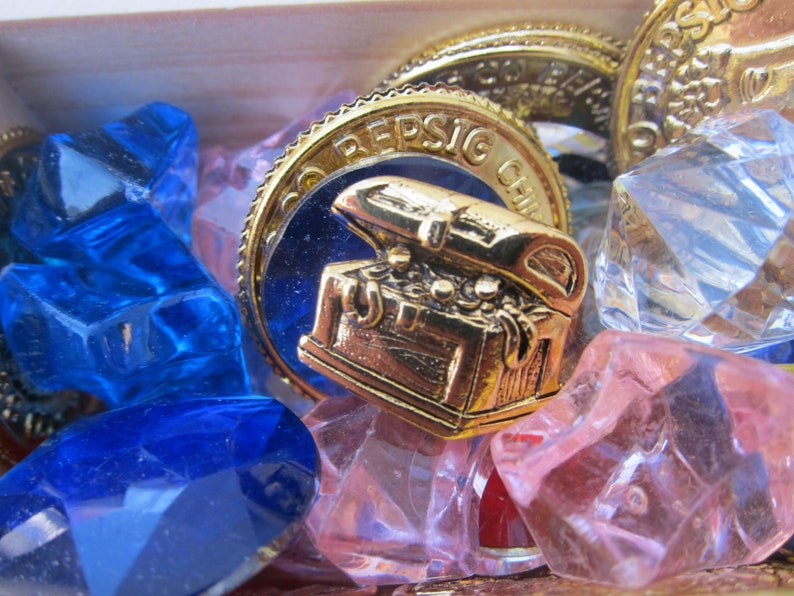 Gold Treasure Chest Cc587g Treasure Jewels And Pirate Pins Etsy