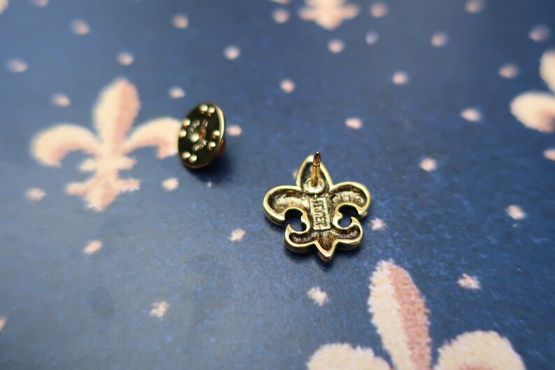 Gold Fleur de Lis Lapel Pin CC257G Fleur de Lis, Saints, Lily Flower, and New Orleans Pins image 9