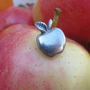 Apple Lapel Pin - CC121- Teacher, Education, and School Pins and Gifts- Fall and Autumn Lapel Pins