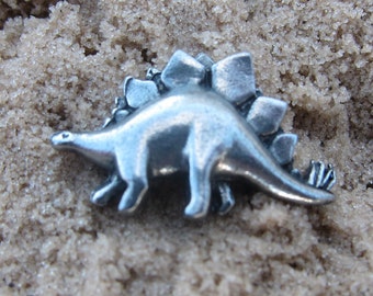 Stegosaurus-nål med jacka - CC408 - Dinosaurie-nålar - Förhistoriska nålar