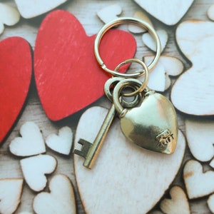 Key to My Heart Keychain K125 Valentine's Day Gifts and Accessories zdjęcie 4