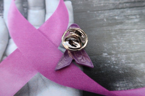 Albero Di Nastri Porpora Di Consapevolezza Illustrazione Vettoriale - Foto 5