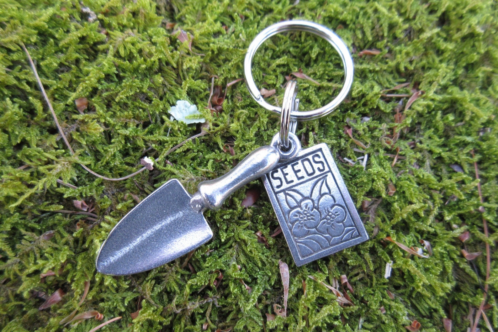Trowel and Seed Pack Gardening Keychain K118 Great Gift or Etsy