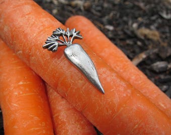 Carrot Lapel Pin - CC312- Vegetable Garden, Gardening, Veggies, and Pins for Farmers