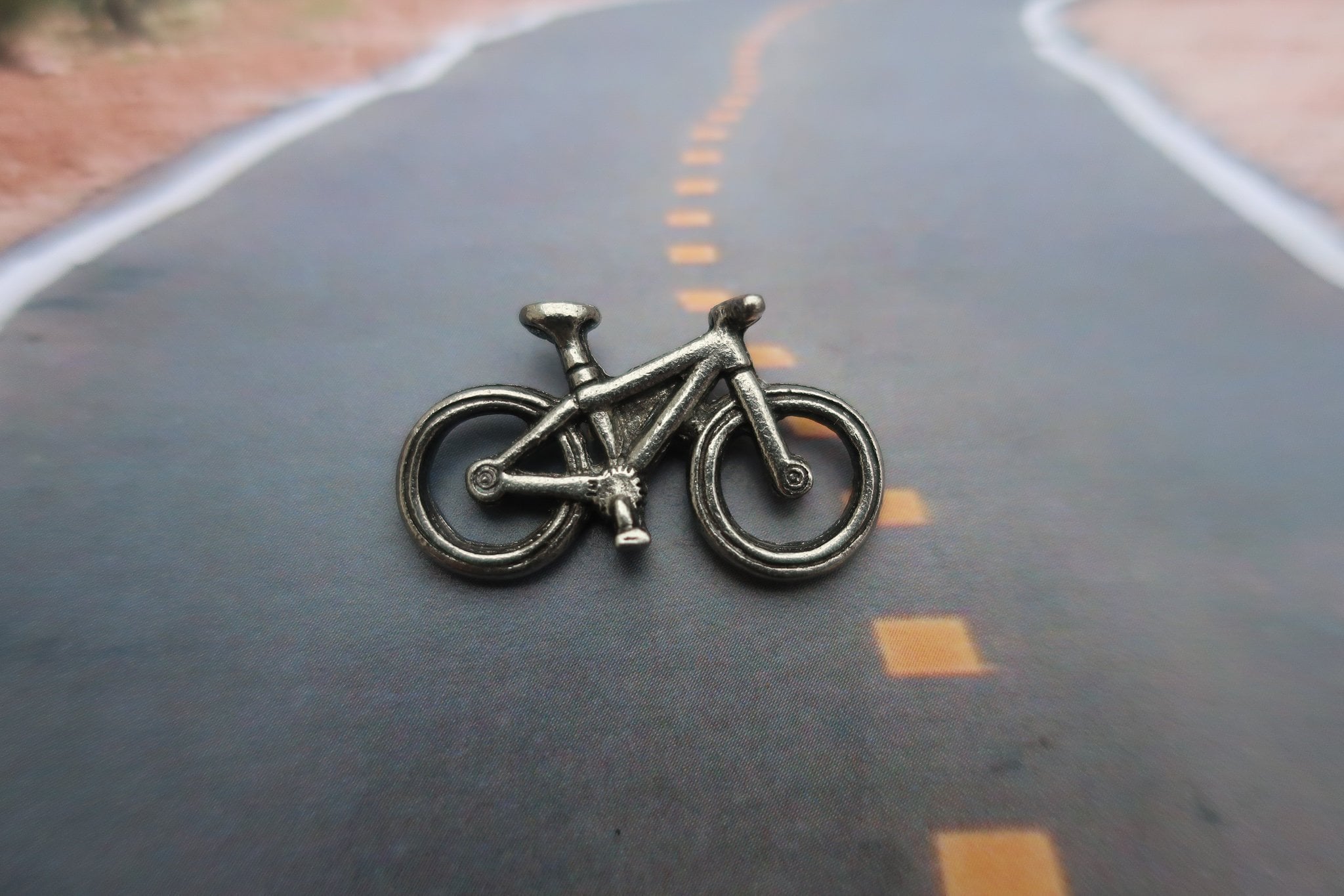 Bicycle Lapel Pin - CC428- Bike, Byclist, Cycle, Pedal Bike