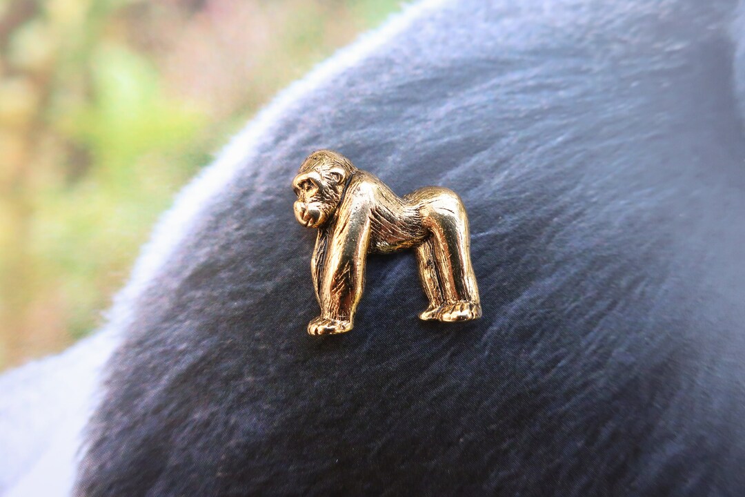 Pin Apess Gorilla Gold Dipped Pewter Lapel Pin - CC253G- Gorilla, Silverback ...